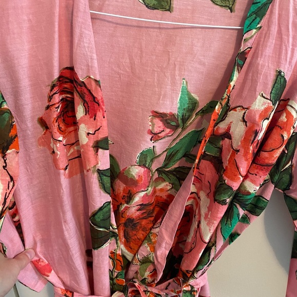 Robe - Picture 3 of 3